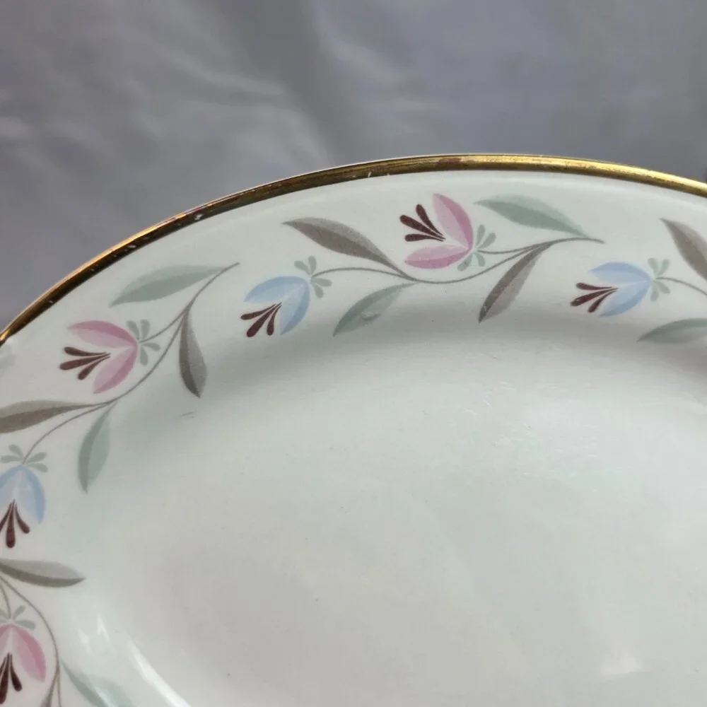 Homer Laughlin Nantucket Gravy Boat with Underplate Pink & Blue Flowers